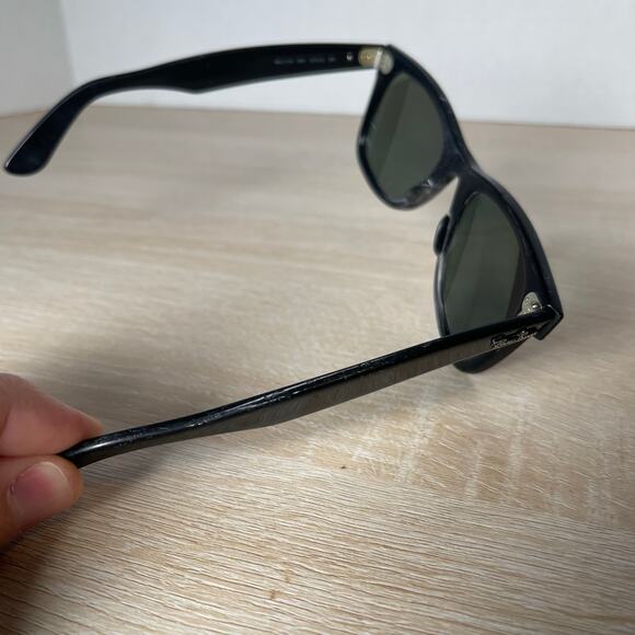 Ray-Ban RB2140 901 Wayfarer Sunglasses Black PARTS ONLY 50-22 Italy - Picture 9 of 11